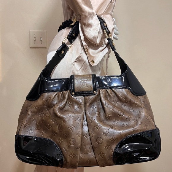 LOUIS VUITTON Limited Edition Taupe Monogram Embossed Leather Polly Bag EUC - Picture 3 of 17